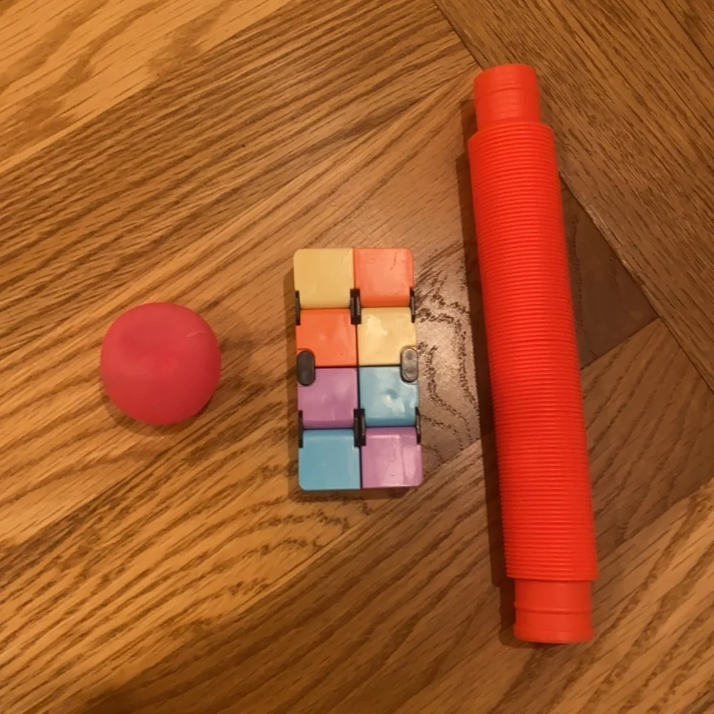 Kids Fidget Toys Bundle - Picture 3 of 4